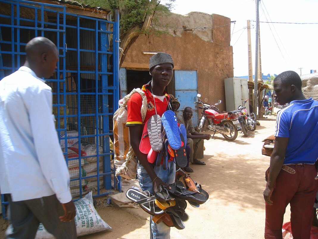 Юноша с лабутенами. - unix (Илья Утропов) Юноша с лабутенами. - unix (Илья Утропов)