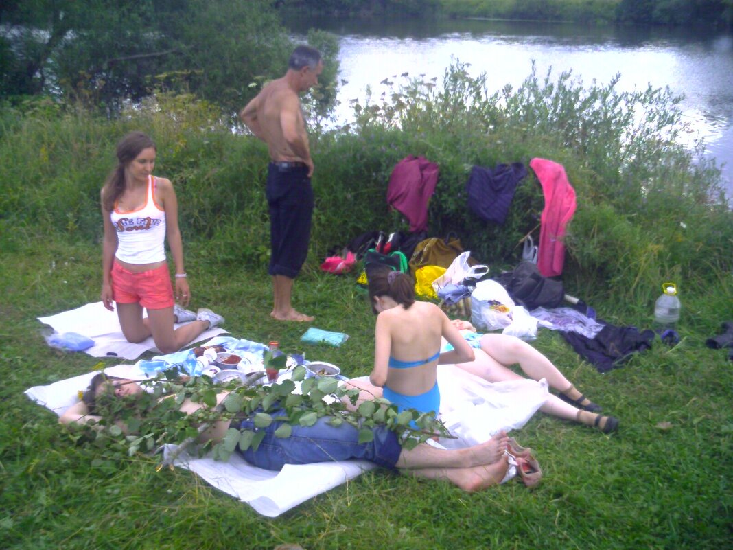 Пикничок - Андрей Зореславович Волков