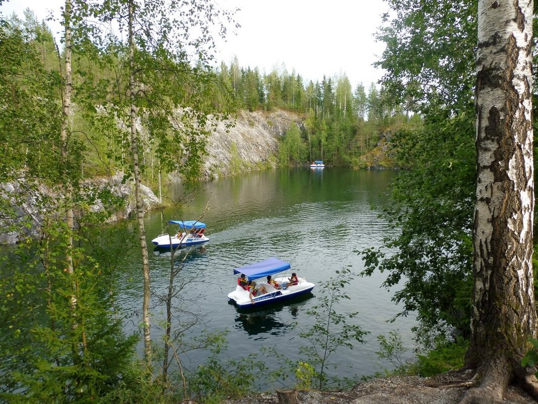 Озеро Монферрана - Елена Суханова Озеро Монферрана - Елена Суханова