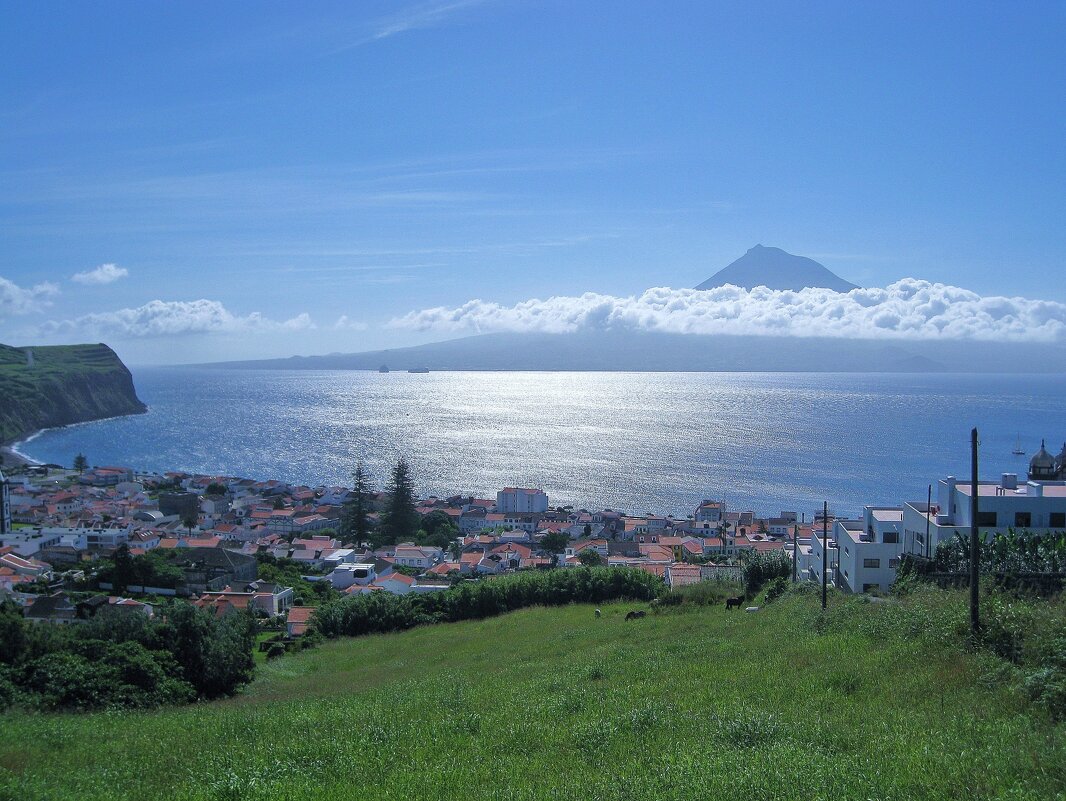 Вид на остров Пику, Азорские острова. - unix (Илья Утропов)