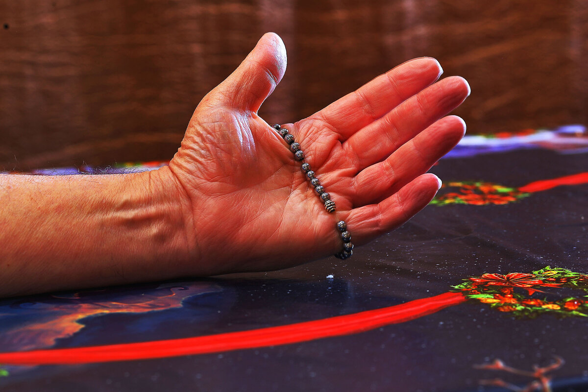 Полудрагоценное... - Юрий Гайворонскiий