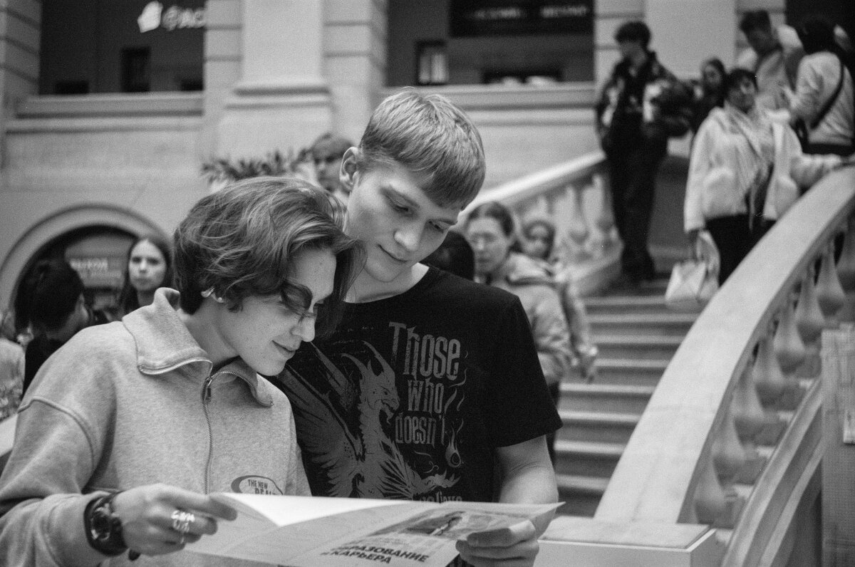 *** - Сергей Золотавин