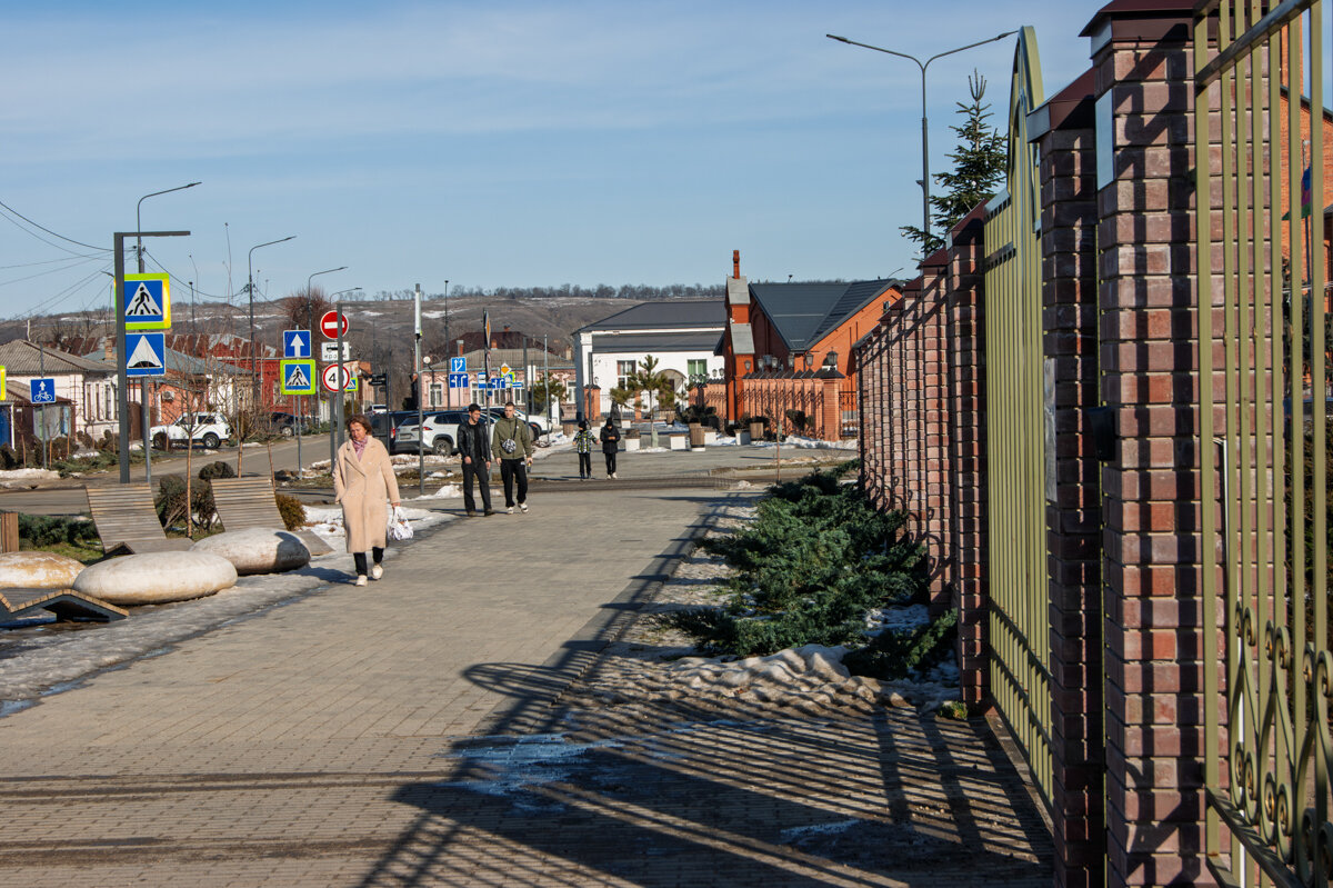 Армавир, Улица Кирова - Игорь Сикорский