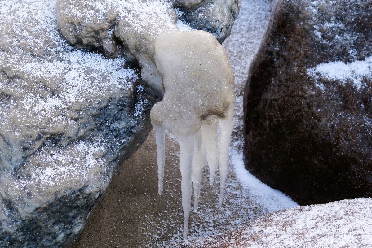 Ледяная кисть "руки" - Рита Симонова