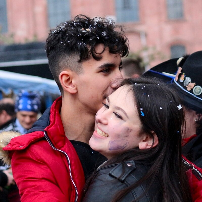 Любовь и карнавал - Юрий. Шмаков