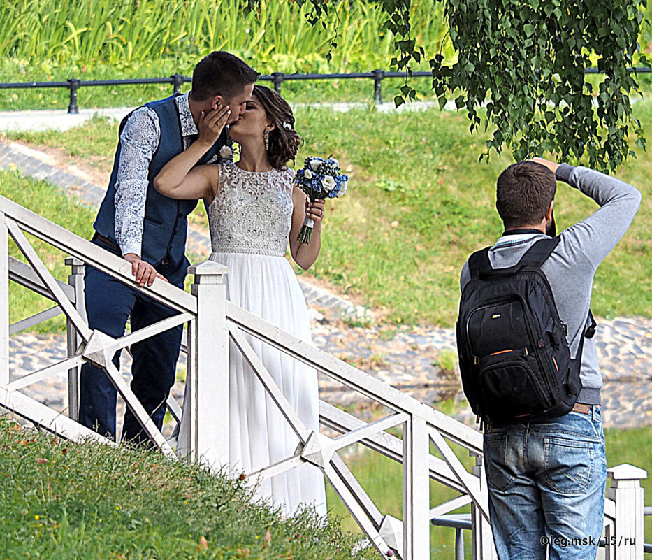 поцелуй - Олег Лукьянов