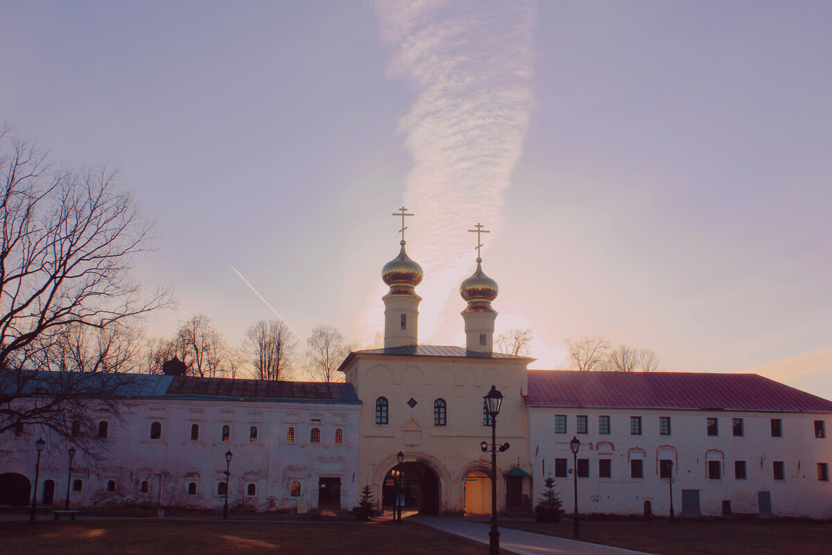 Вечеиний монастырь - Сергей Кочнев