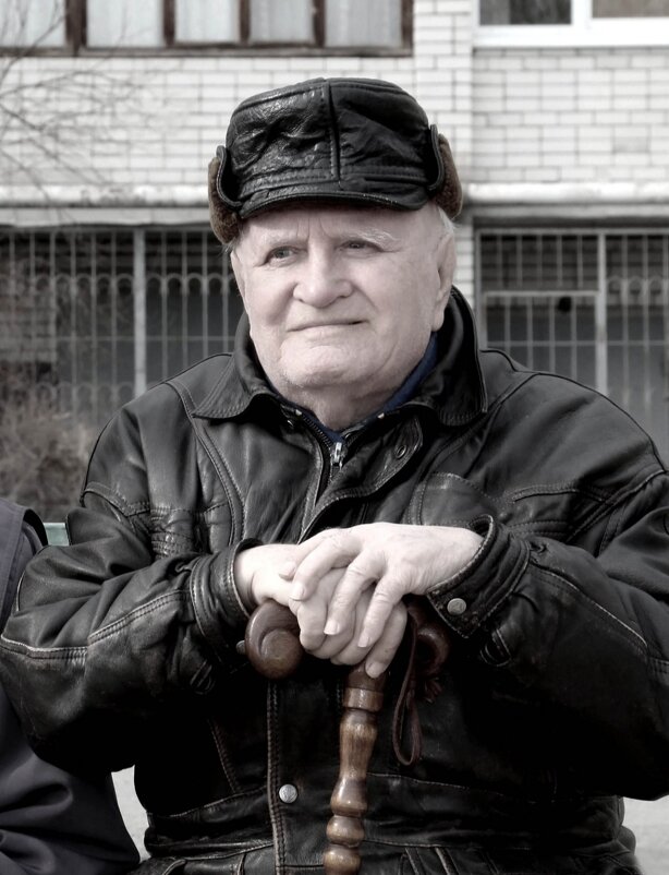 Отецъ - Олегъ Петрович