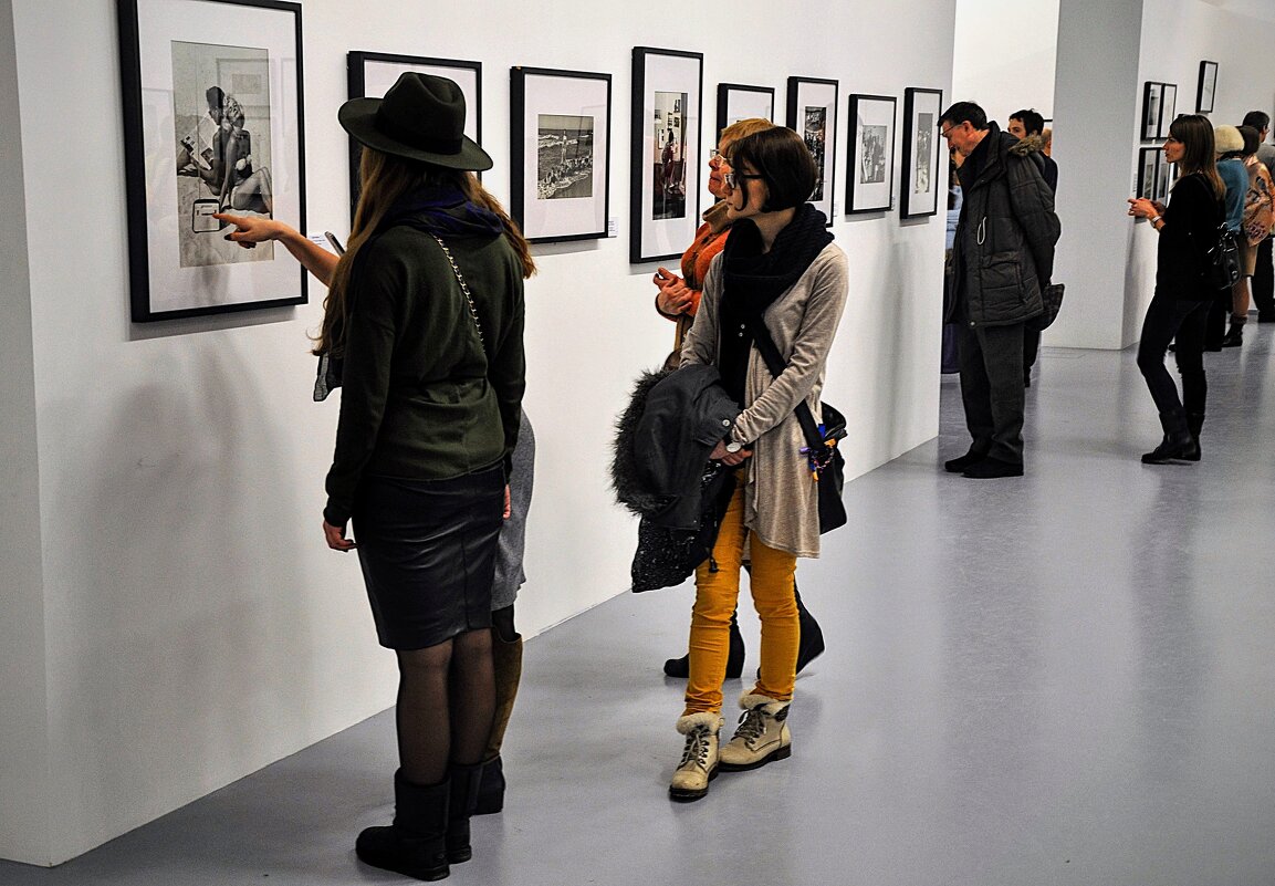 Смотри ! Спидола ! Как у деда,,,, - Анатолий Колосов