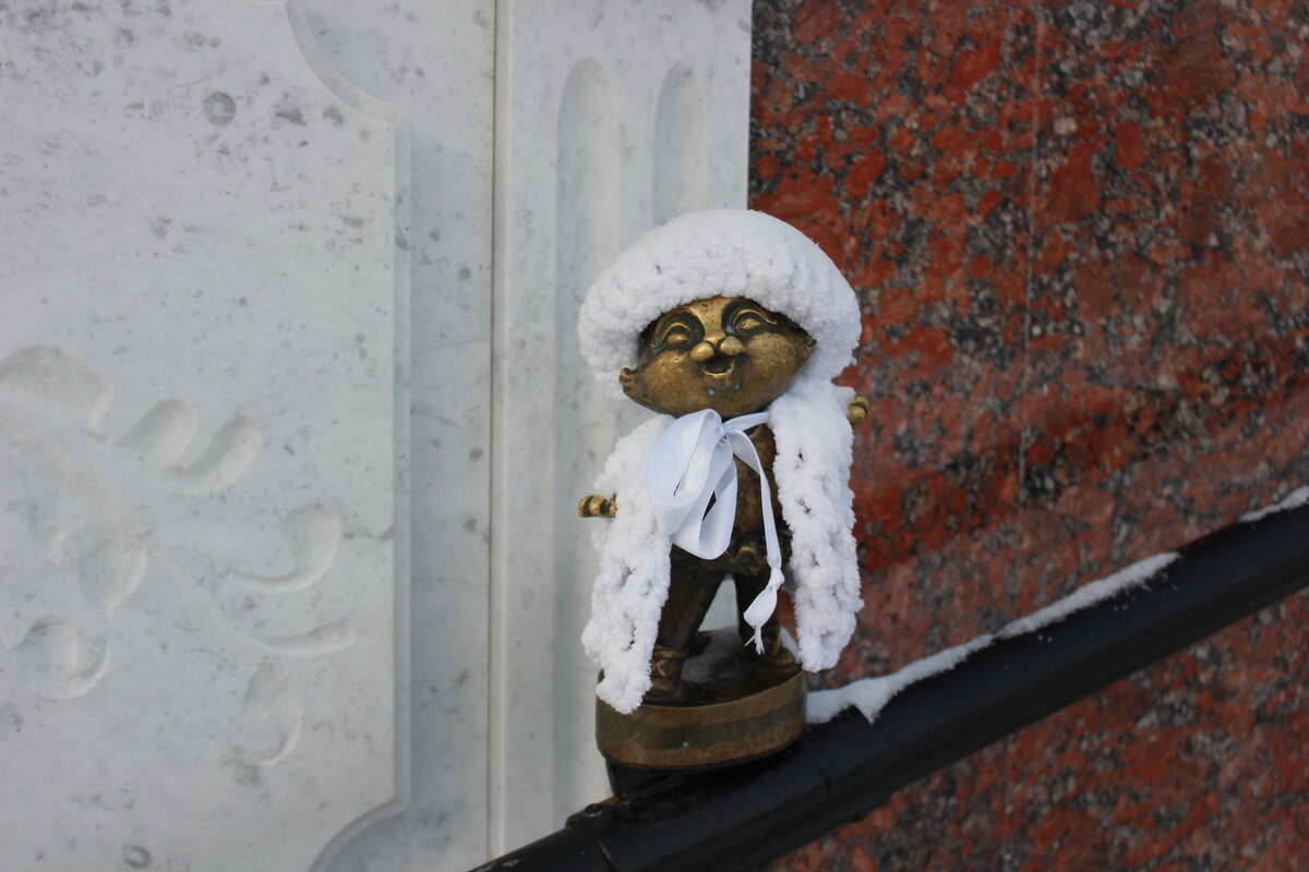 Бусинка в зимнем наряде - Alisia La DEMA