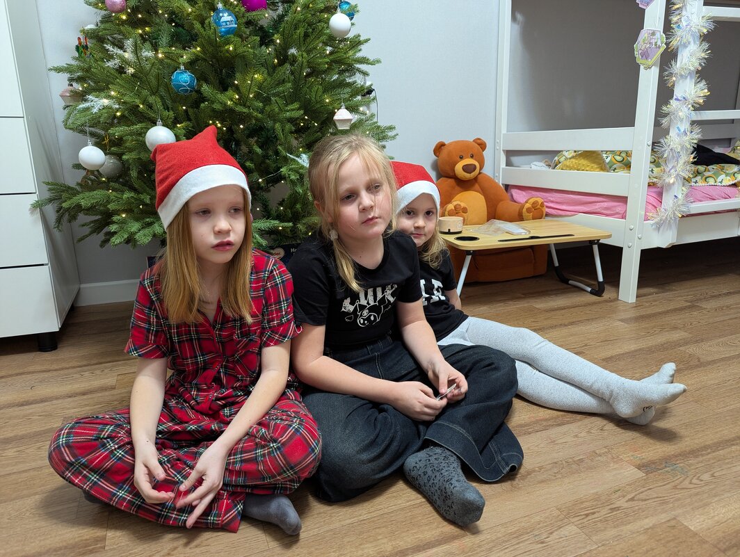 Внученьки - Андрей Хлопонин Внученьки - Андрей Хлопонин