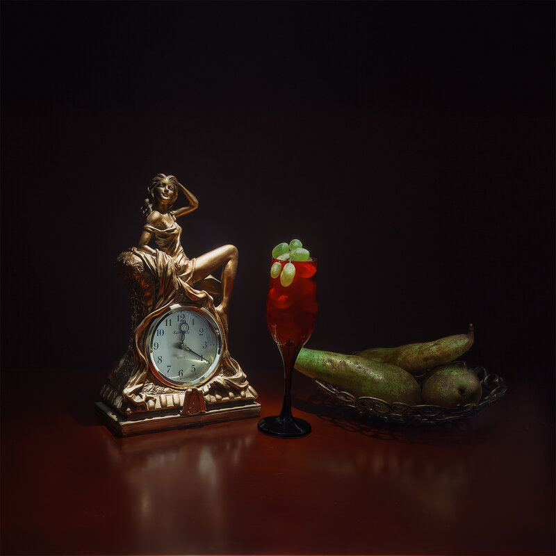 Бокал с виноградом - Michel Бокал с виноградом - Michel