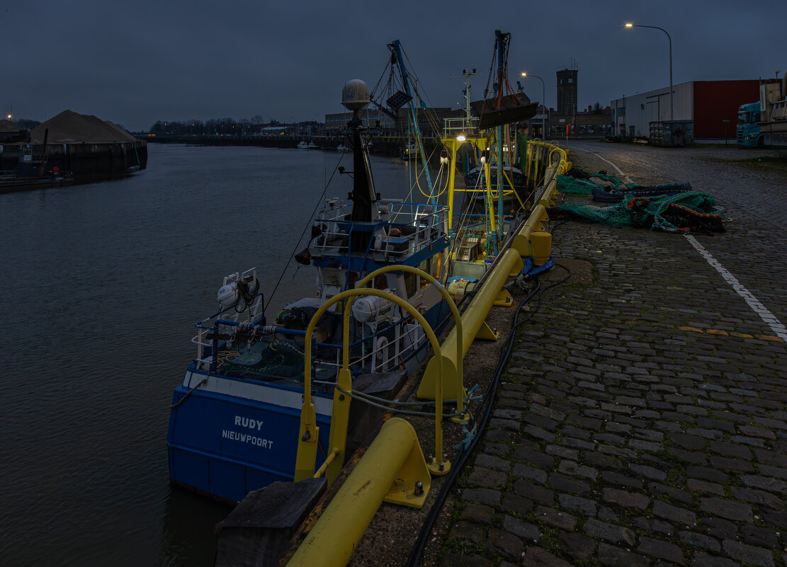 Пришвартовались... - Dmitriy Dikikh