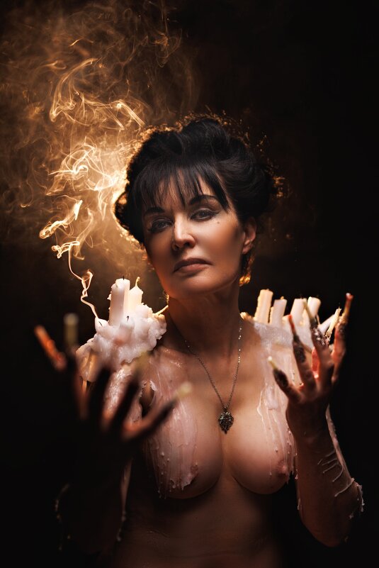 Мир при свечах становится другим... - Оля Логвиненко Мир при свечах становится другим... - Оля Логвиненко