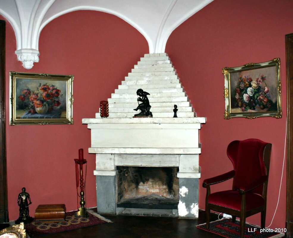 Эдолский замок , камин - Liudmila LLF