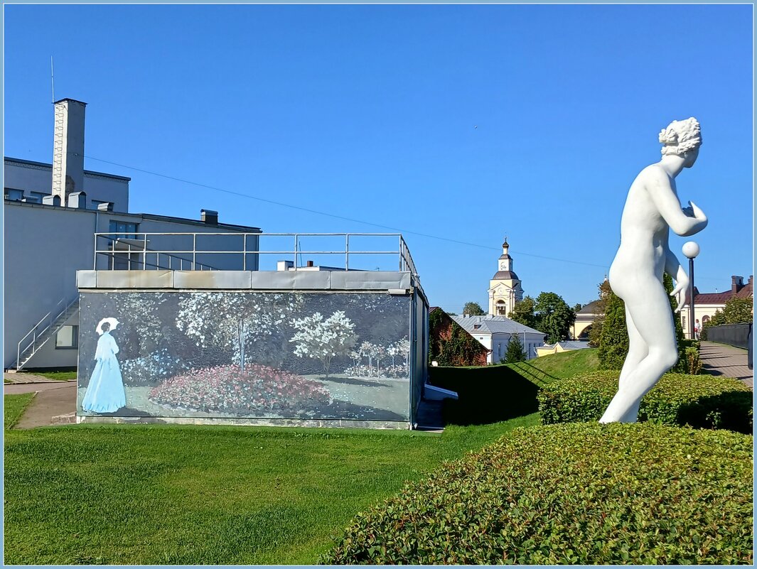 Итальянская аллея со скульптурами на бастионе Панцерлакс. - Лия ☼