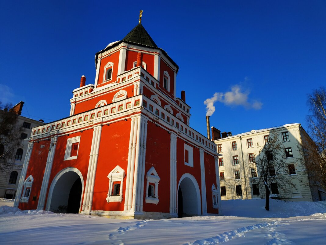 * * * - Андрей Лукьянов