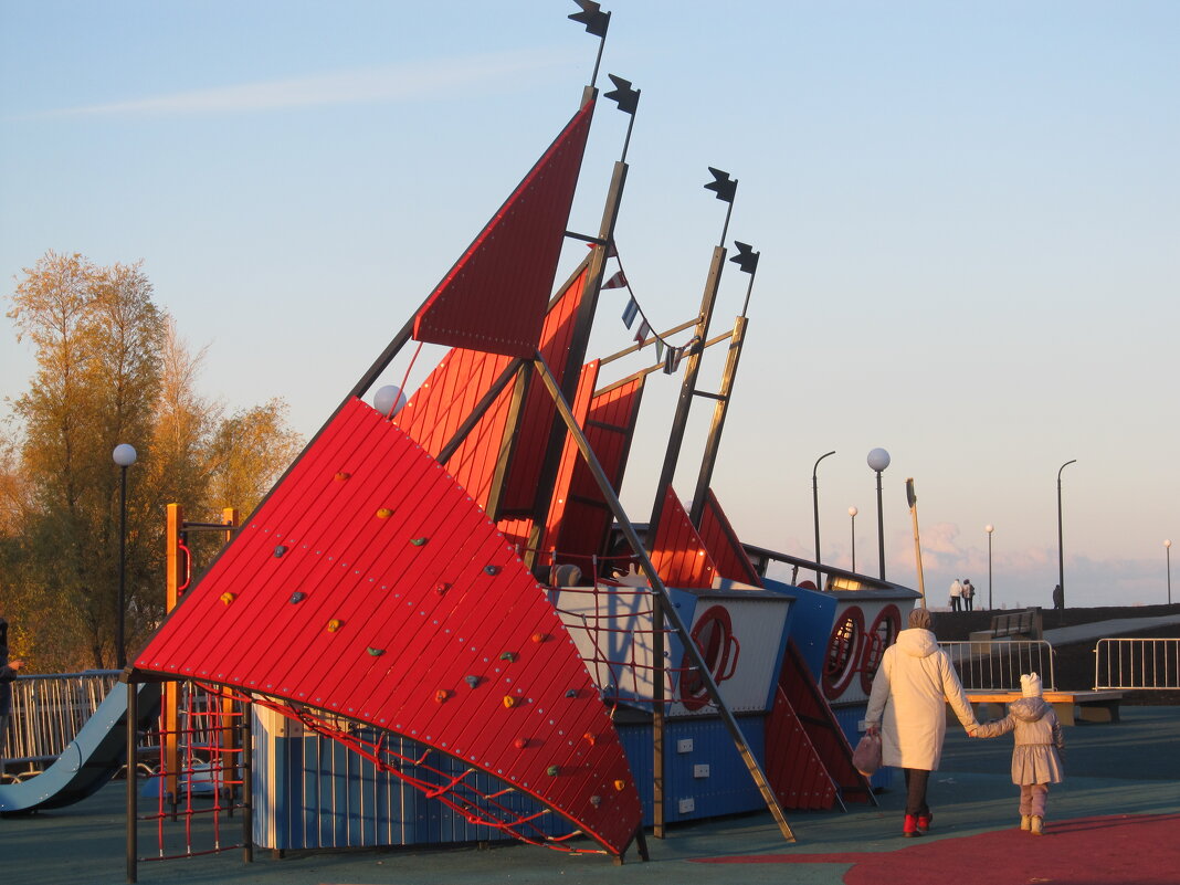 на набережной - Елена Шаламова