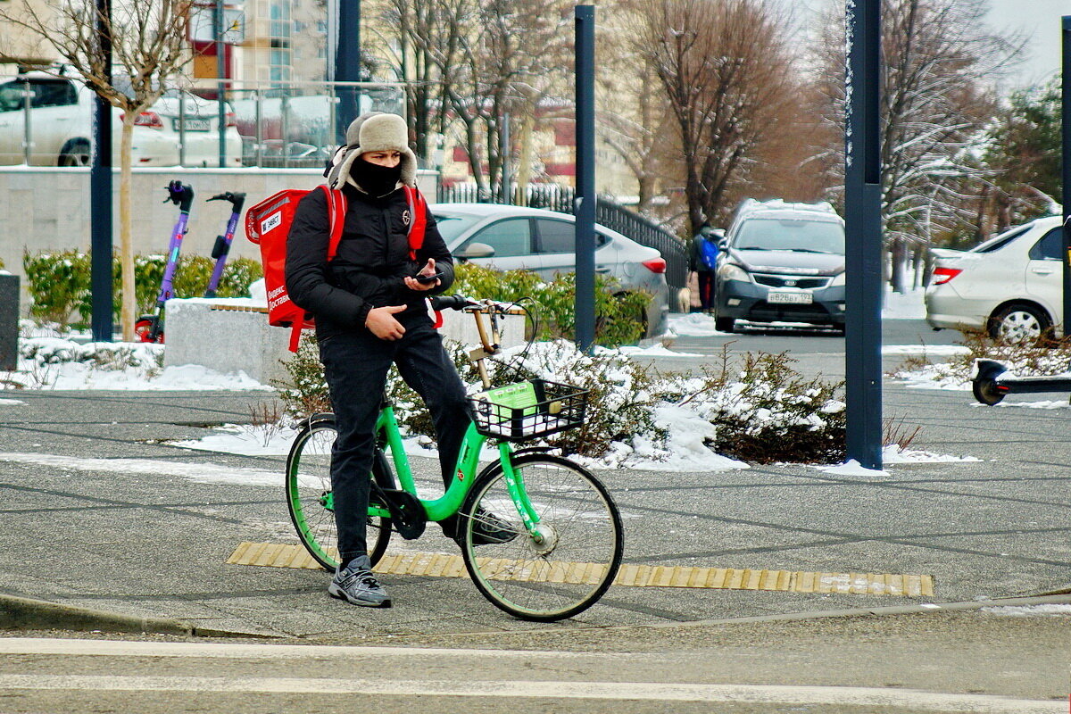 Зимние велосипедисты... - Николай Саржанов