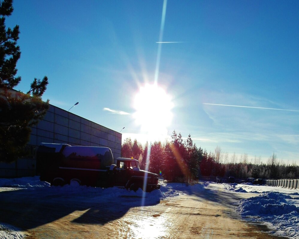 солнце  небо голубое авто - Владимир 