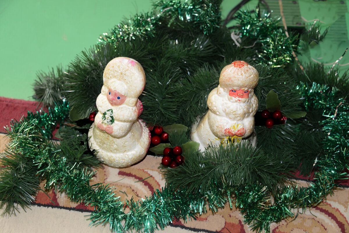 Старые игрушки - Анатолий Чикчирный