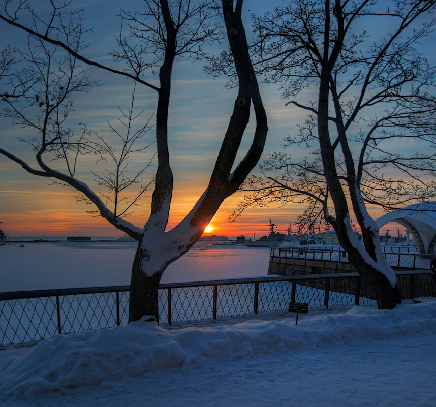 *** - Сергей Григорьев