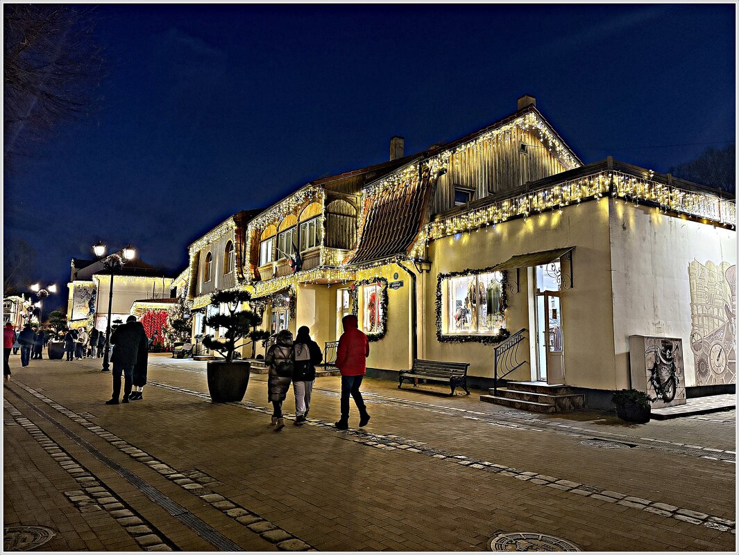 По вечернему городу. - Валерия Комова