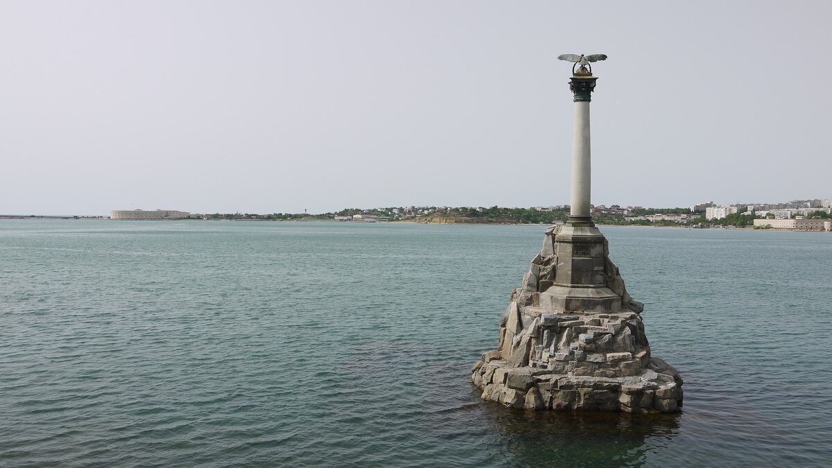 Центр Севастополя - Дмитрий Кутепов