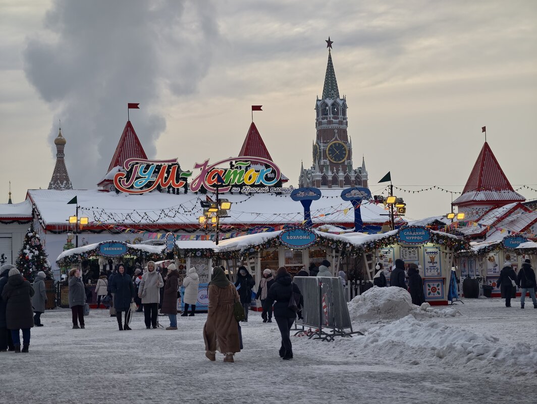 На Красной площади - <<< Наташа >>>