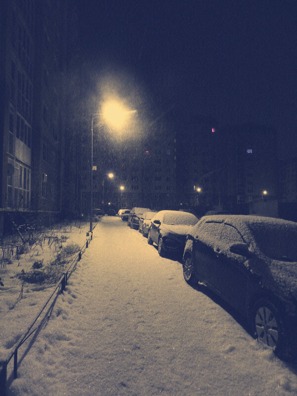 зимнее утро в зимнем дворе - Лера 