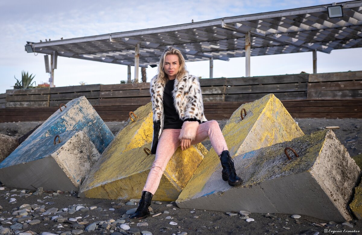 Портрет на пляже - Евгений Ермаков