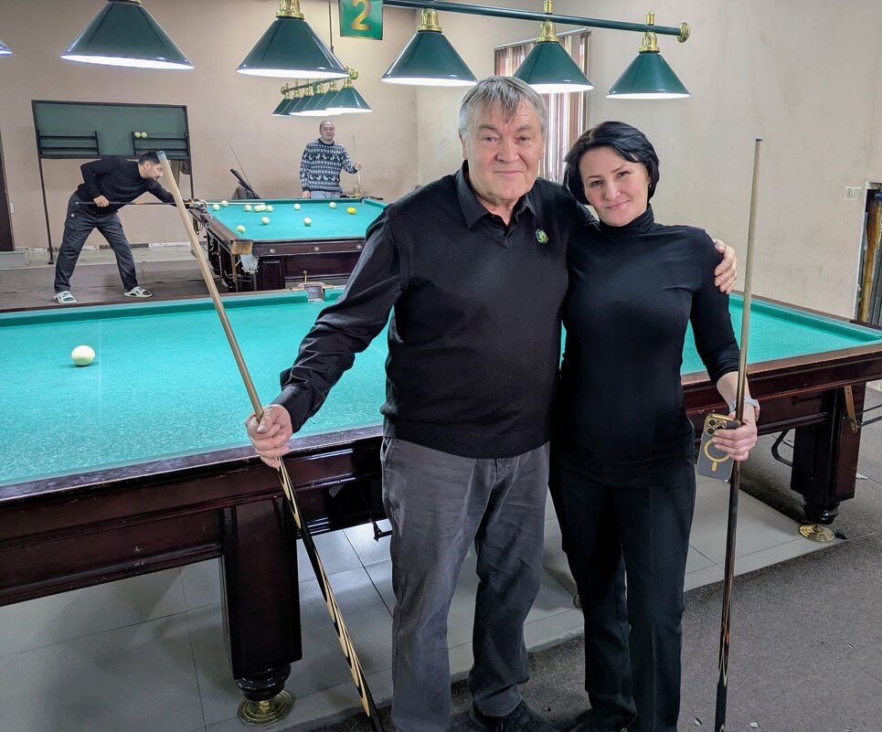 Нас подружил бильярд. - Андрей Хлопонин