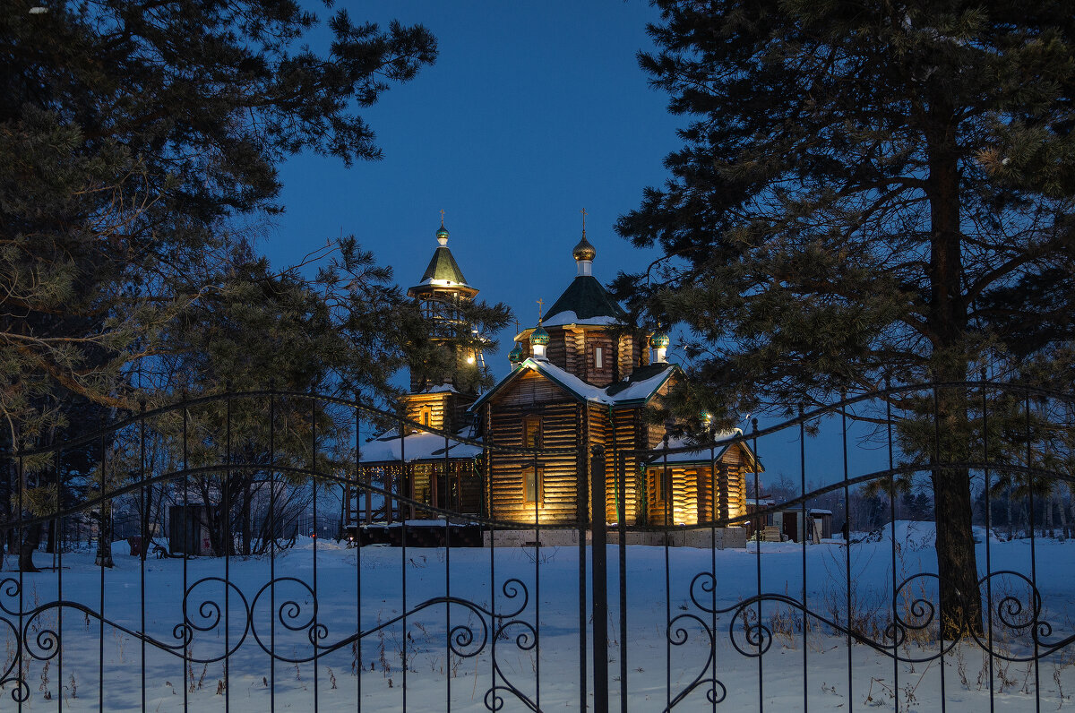 Храм на берегу у Амура - Виктор Иванович Чернюк Храм на берегу у Амура - Виктор Иванович Чернюк