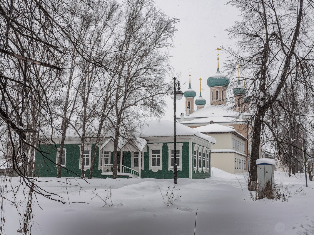 На Ростовских улицах. - Николай На Ростовских улицах. - Николай