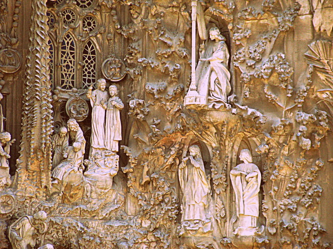 Барселона. Фрагмент храма Святого Семейства. - Владимир Драгунский