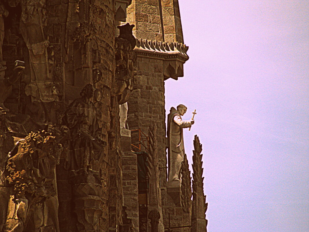 Барселона. Фрагмент храма Святого Семейства. - Владимир Драгунский