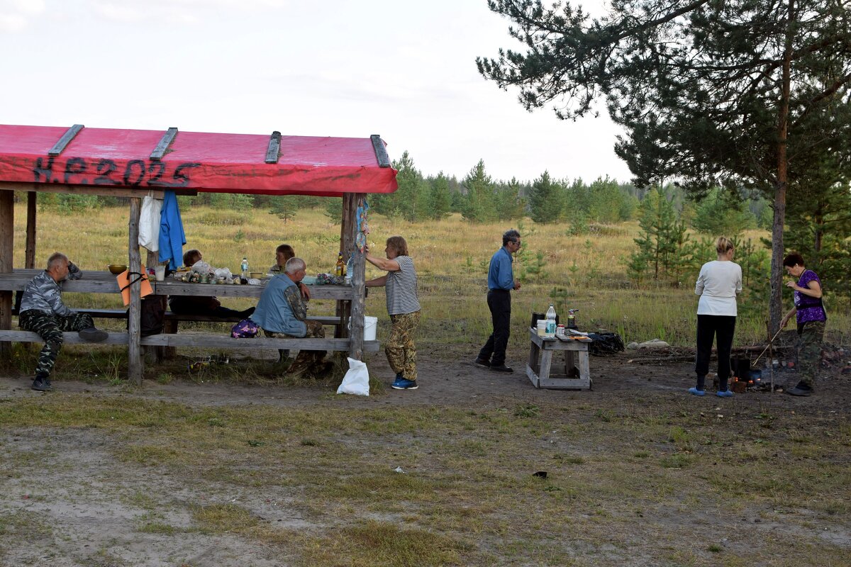Снова на стоянке у реки Вымь. - ВикТор Быстров