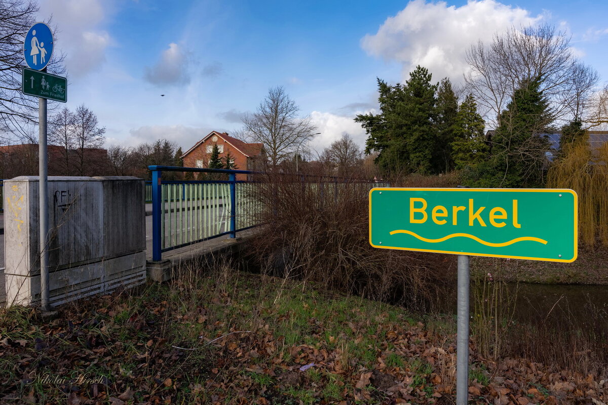 Есть такая река... - Николай Гирш Есть такая река... - Николай Гирш