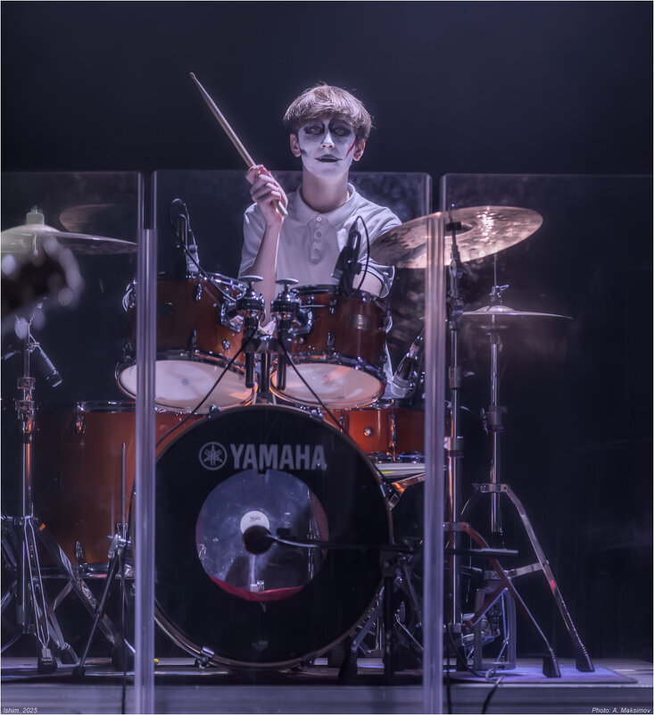 Барабанщик Алексей Суворов. - Александр Максимов