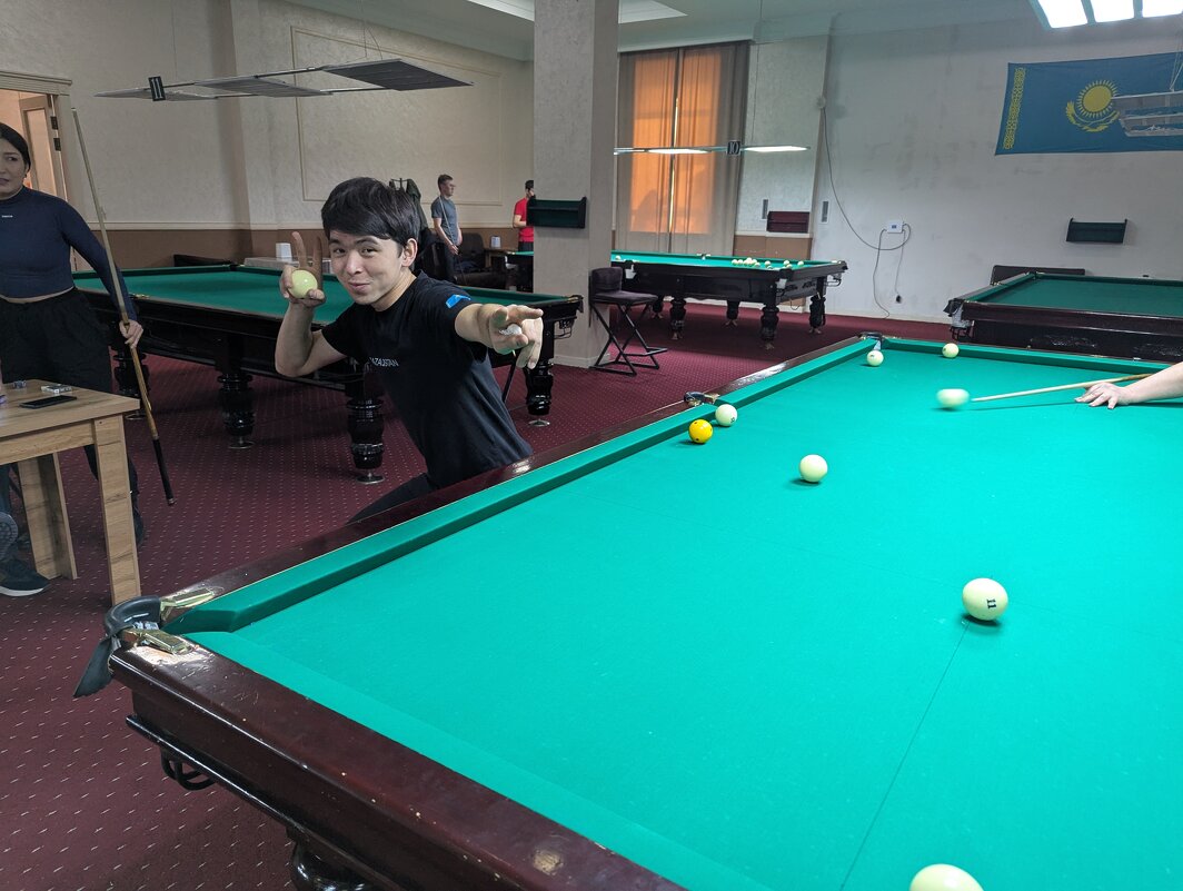 Весёлый паренёк - Андрей Хлопонин Весёлый паренёк - Андрей Хлопонин