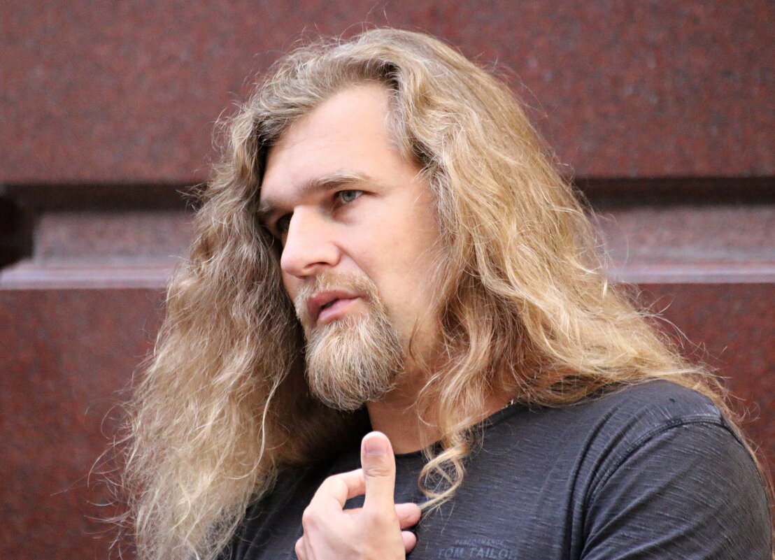 Уличный портрет - Владимир59 Уличный портрет - Владимир59