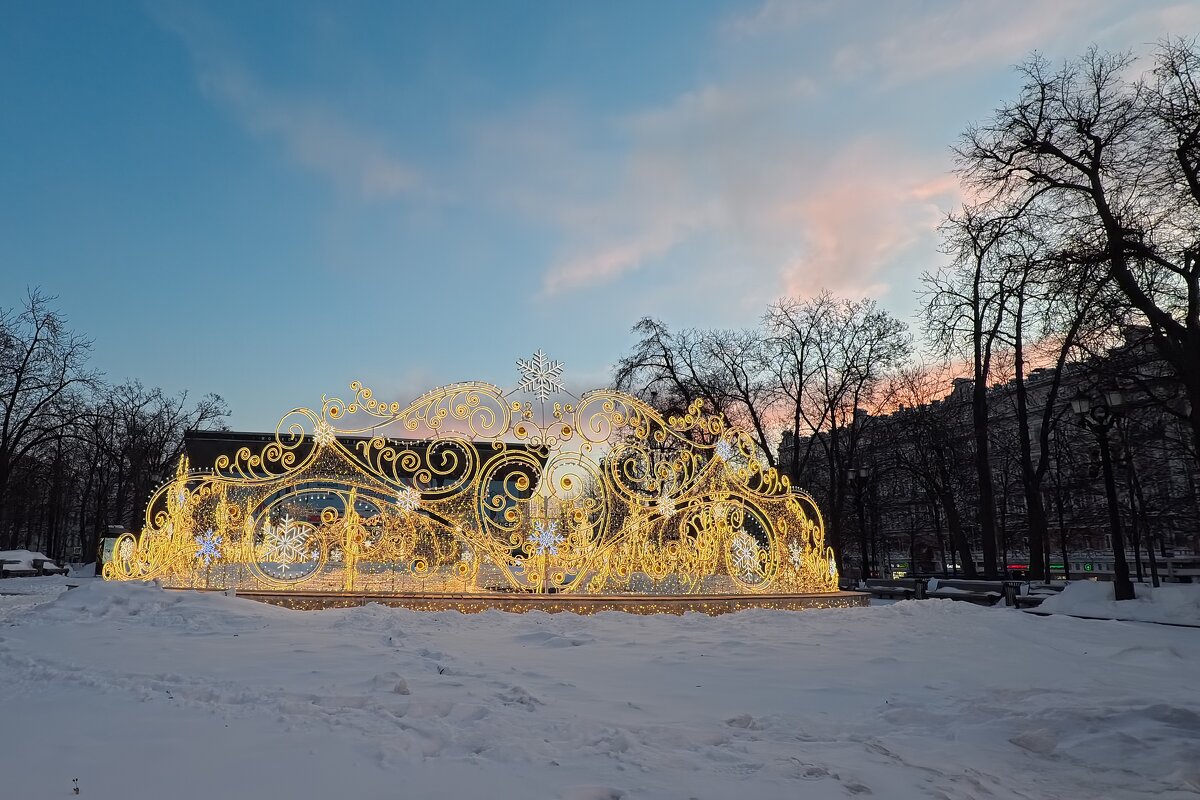 Пушкинская пл. - Лютый Дровосек