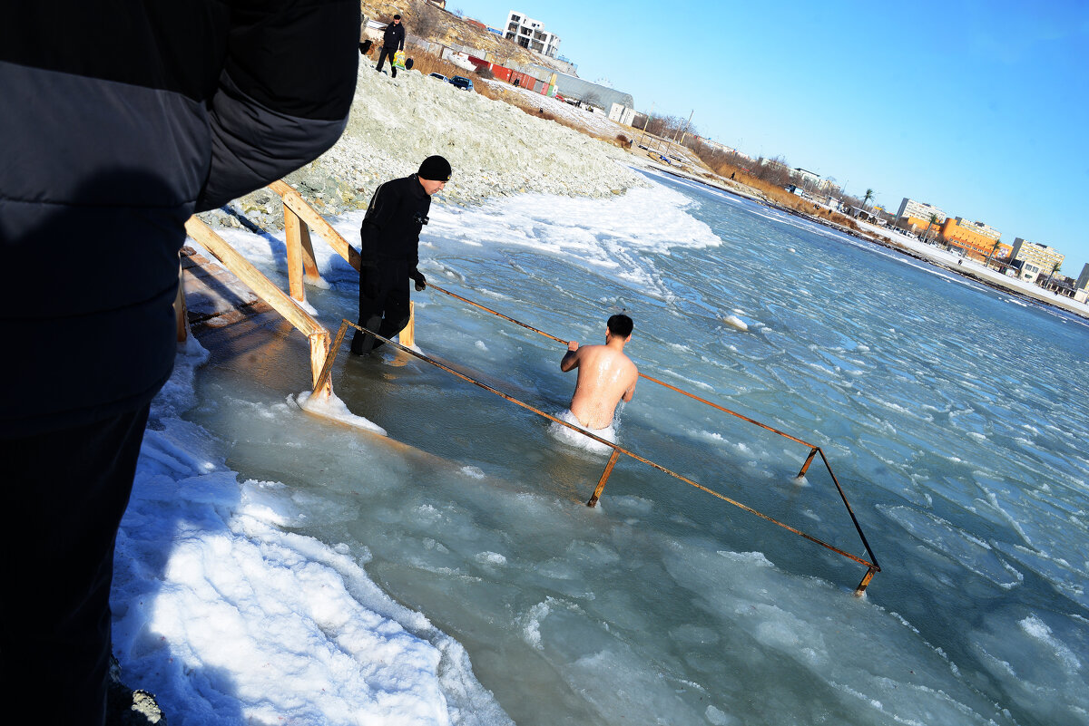 Крещенин - Анатолий Чикчирный
