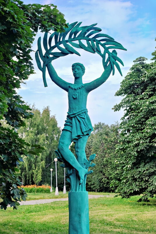 Скульптура "Дети разных народов" - Валерий Судачок