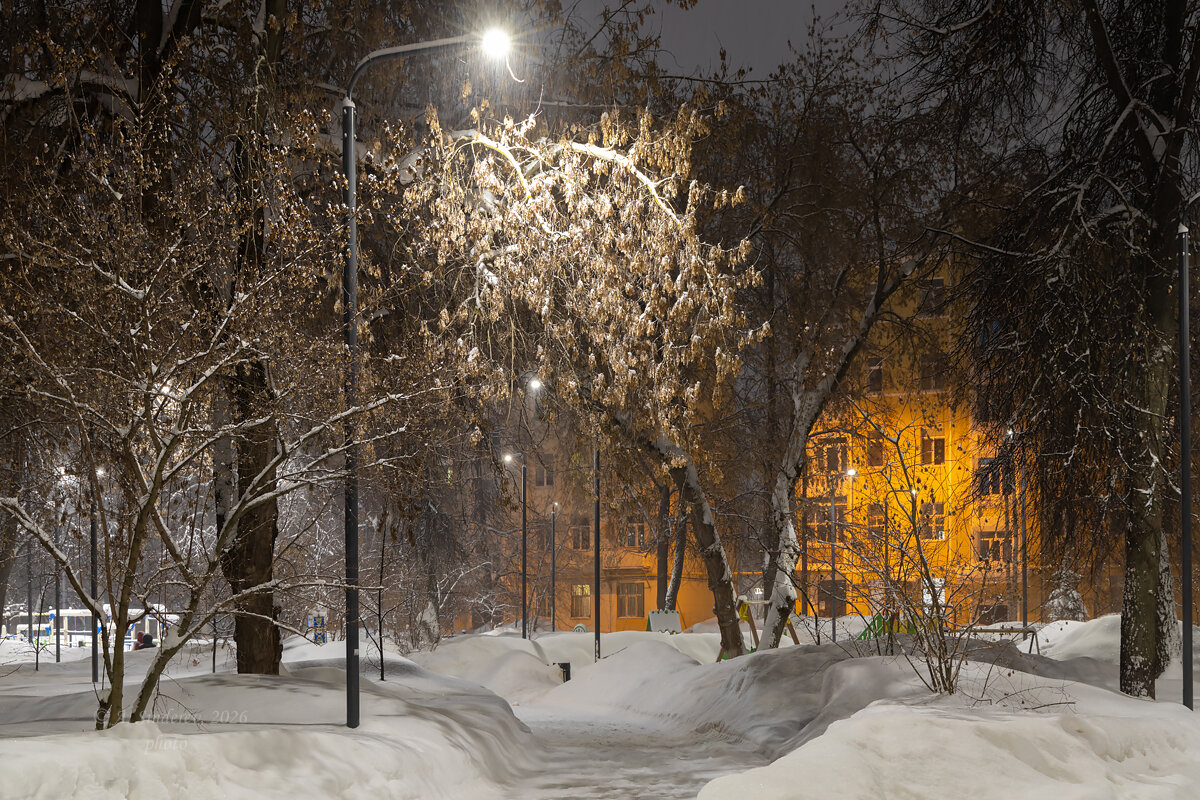 Вечер. Снегопад - Александр Синдерёв