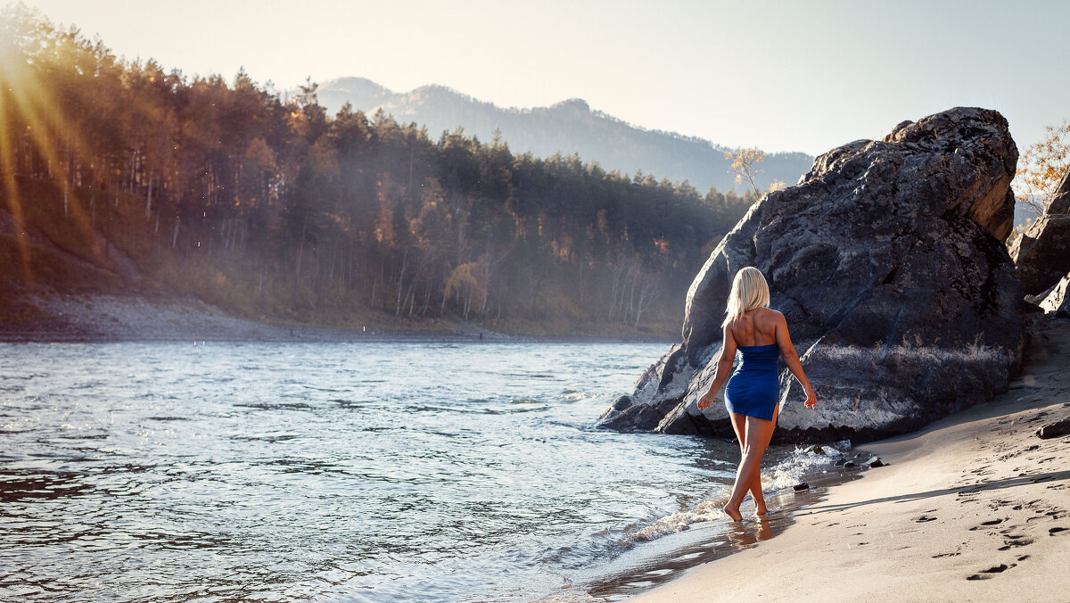 прогулка у осенней Катуни - Антон Лихач прогулка у осенней Катуни - Антон Лихач