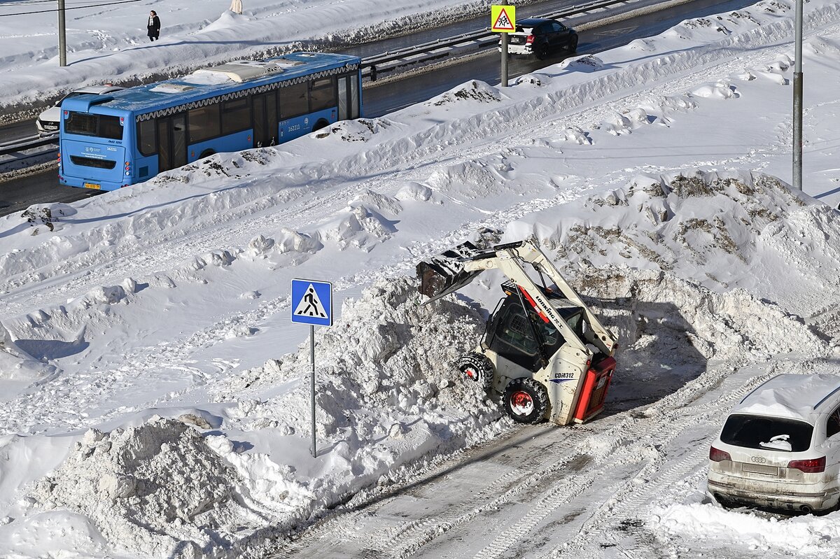 Маленький, да удаленький - Валерий Иванович
