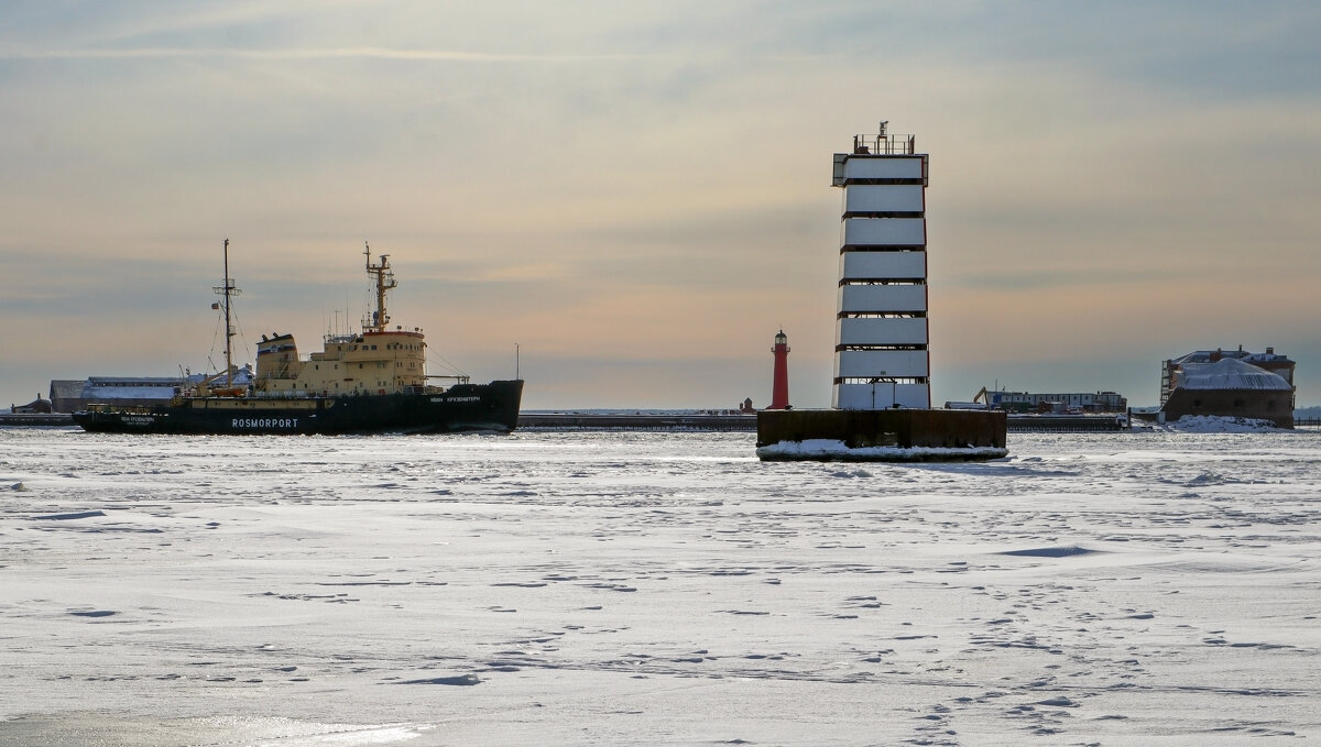 Фарватер Кронштадта - skijumper Иванов