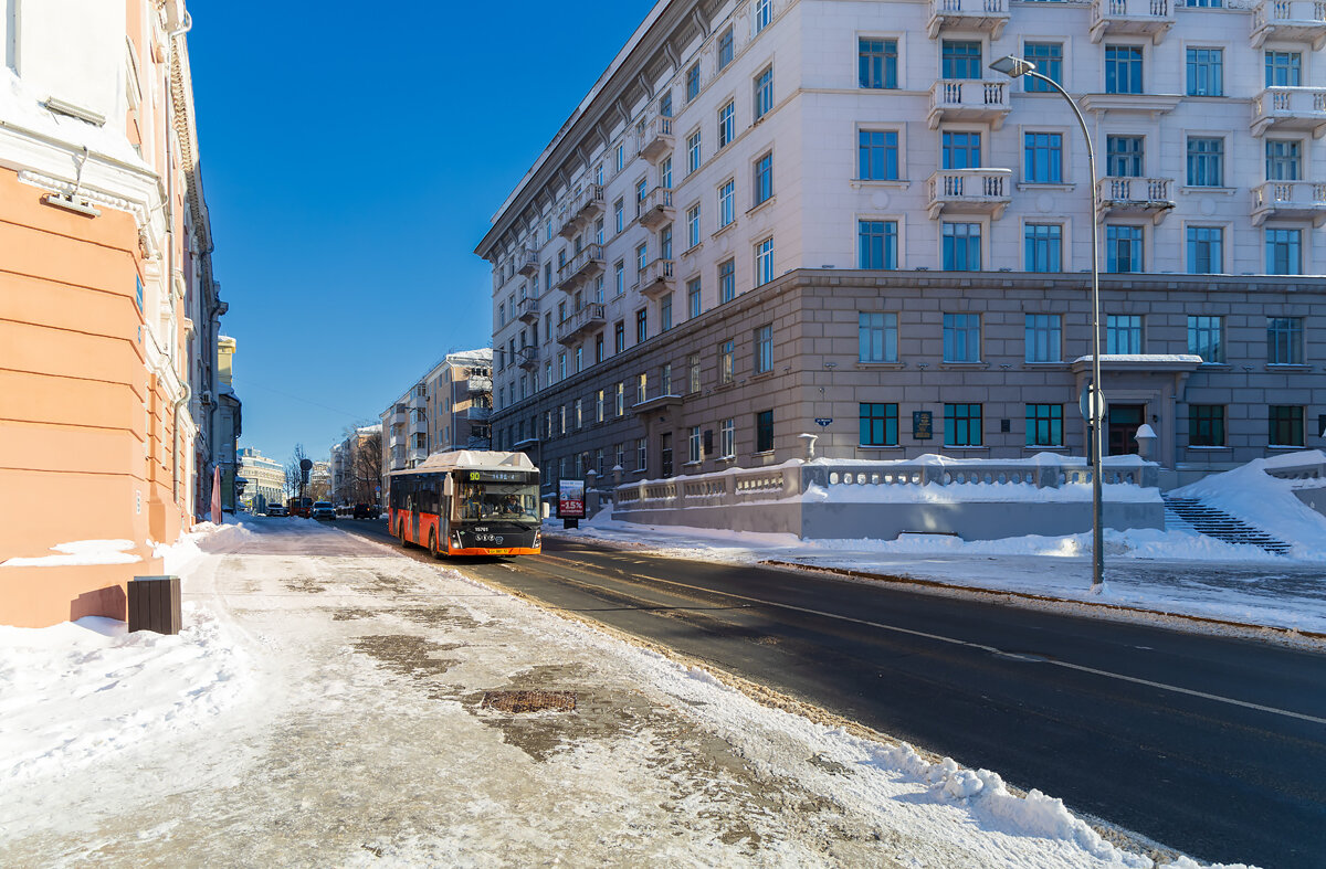 Улица Минина - Александр Синдерёв