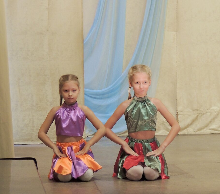 Серьезные девчонки. - Ната57 Наталья Мамедова Серьезные девчонки. - Ната57 Наталья Мамедова